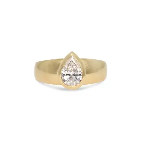 1CT Brilliant Pear Diamond Engagement Ring