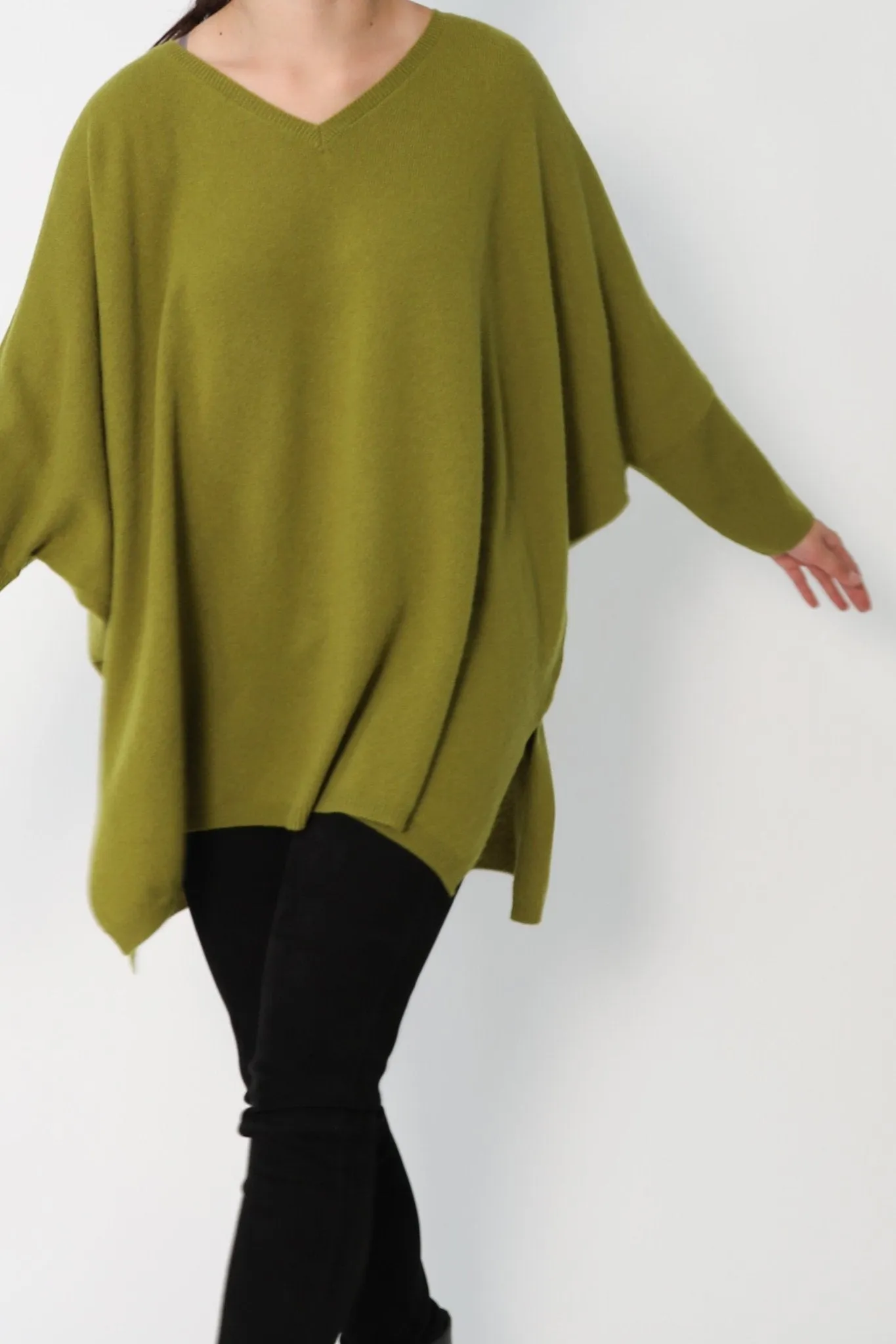 ANITA LONG SLEEVE PONCHO IN PURE CASHMERE MERINO