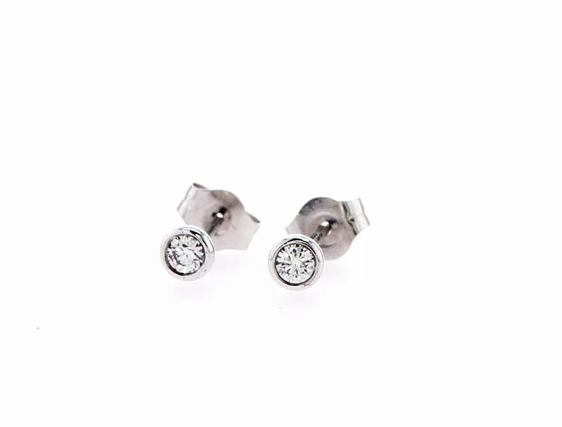 Bezel Studs (0.10Ctw)