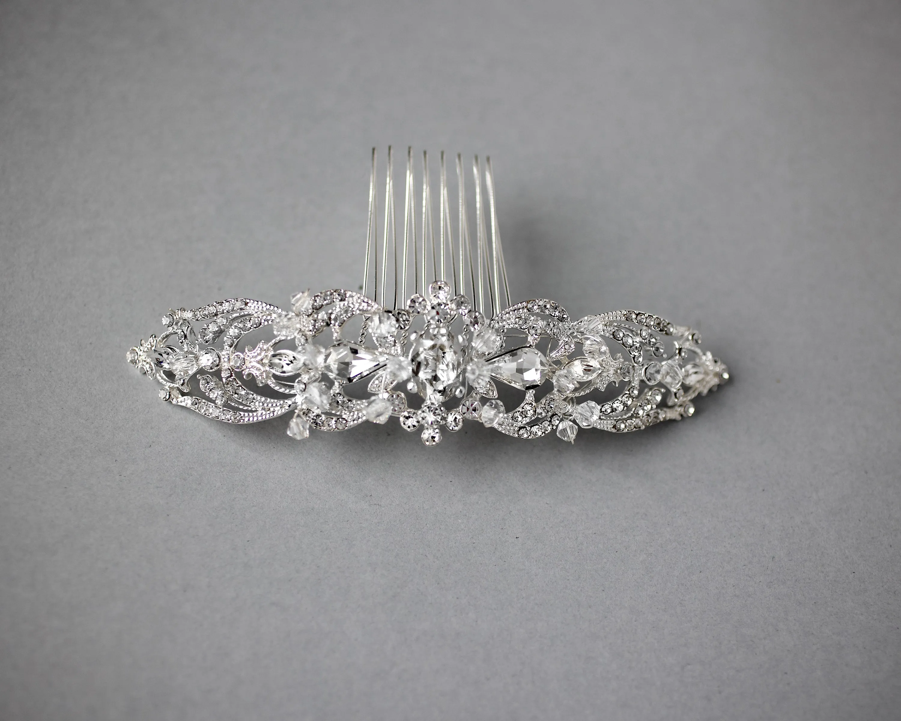 Bridal Hair Comb with Oval Jewel Center