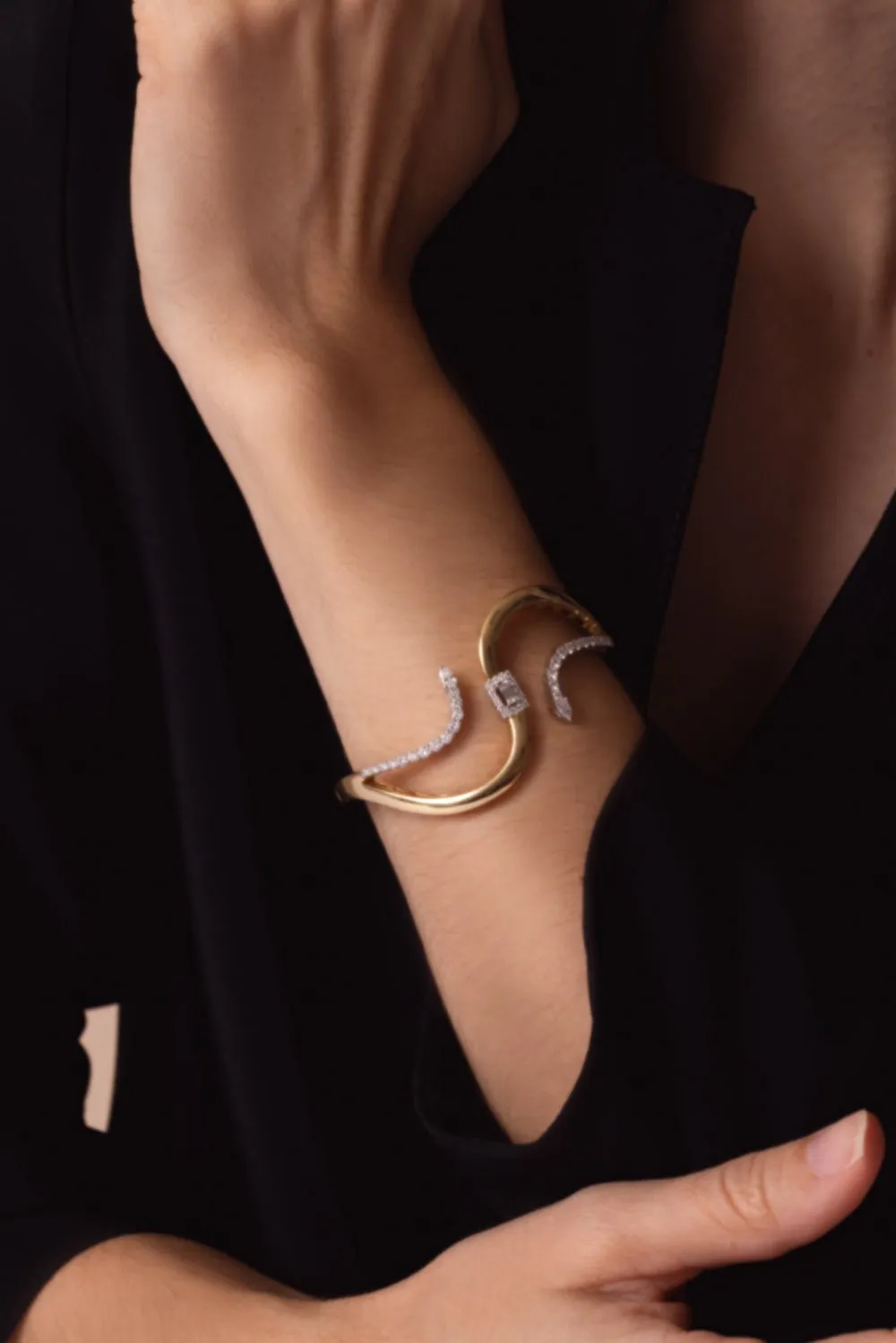 Golden Strada Bangle Bracelet