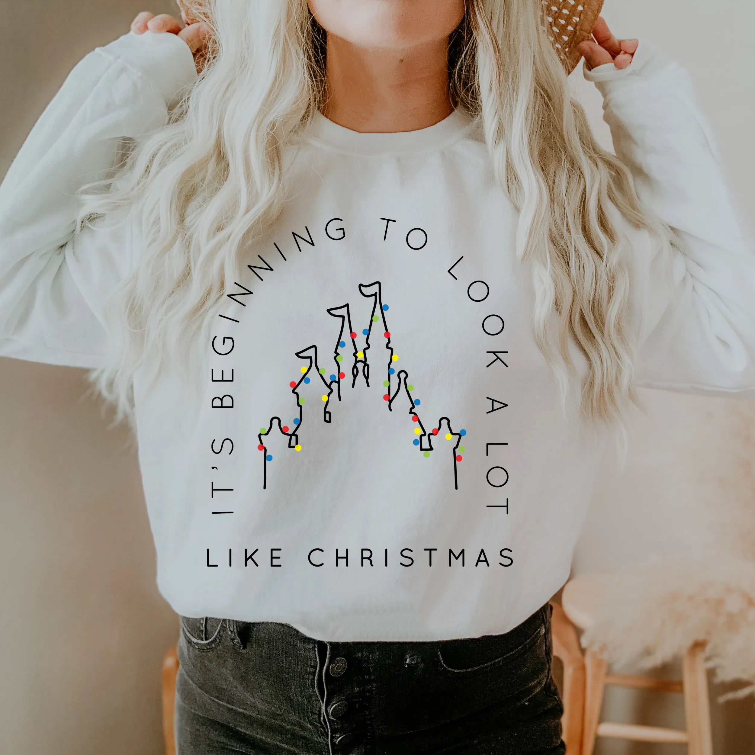 Its Behinning to Look a Lot Like Christmas Sweatshirt