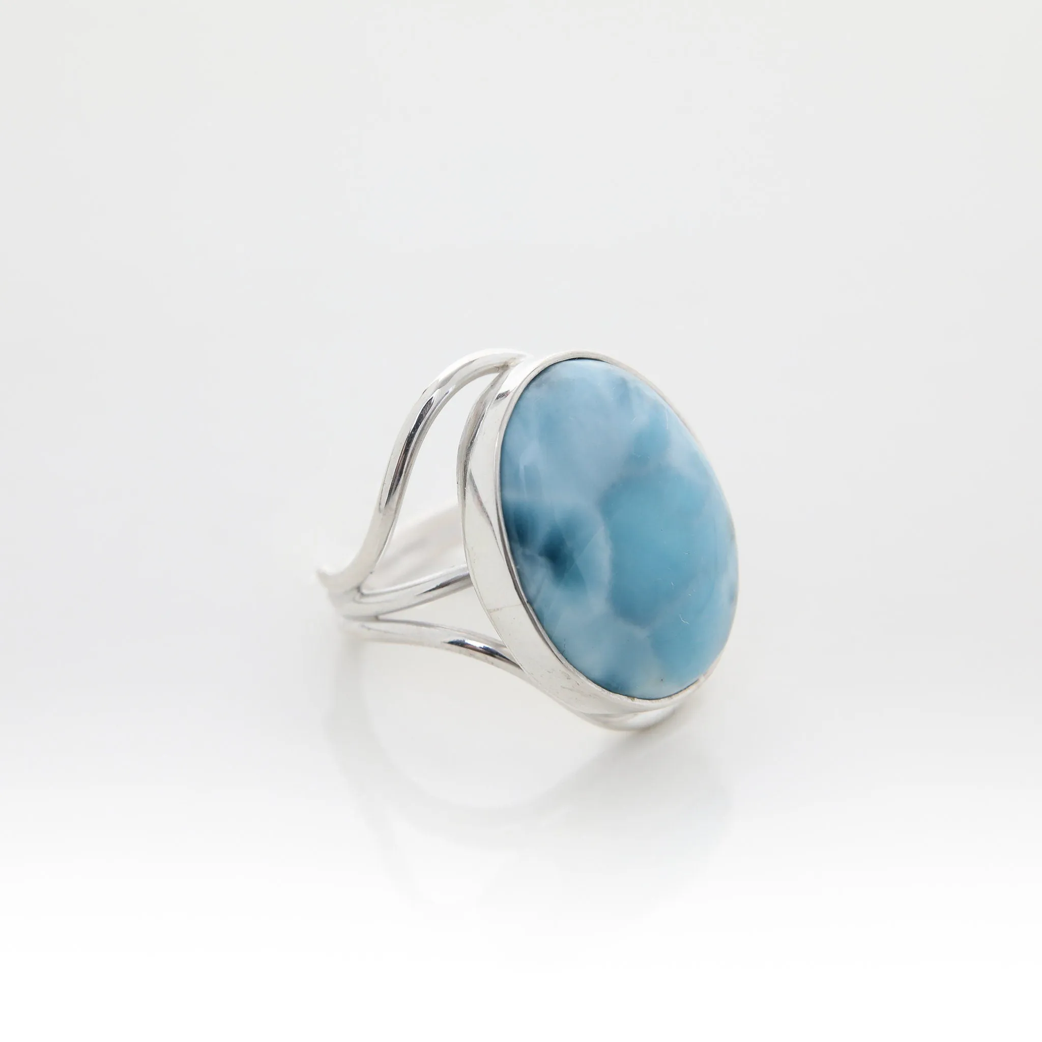 Larimar Oval Ring Aradia