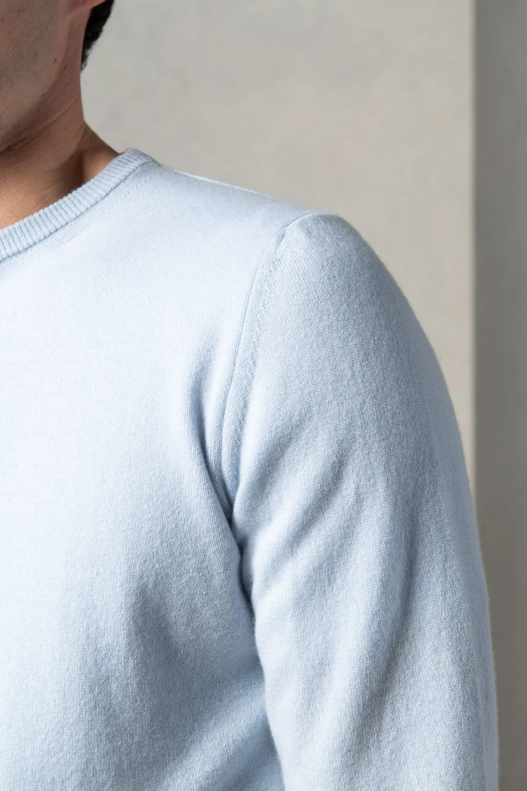 Light blue cashmere round neck – Made in italy