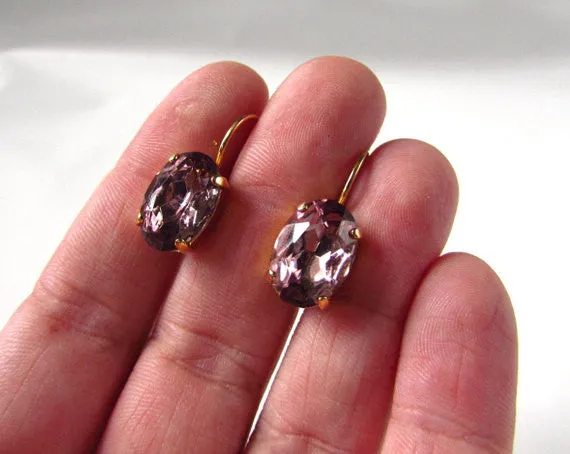 Light Purple Paste Glass Earrings - Medium Oval