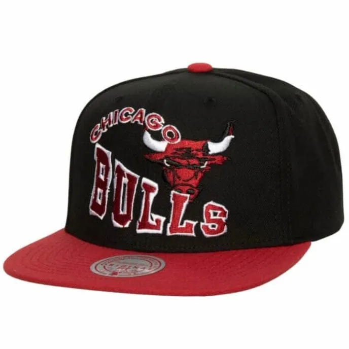 Mitchell & Ness NBA Chicago Bulls Crooked Path Snapback (Black)