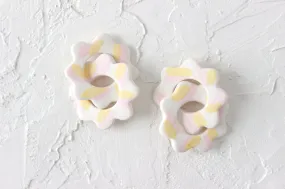 Small Brushstroke Flower Link Earrings